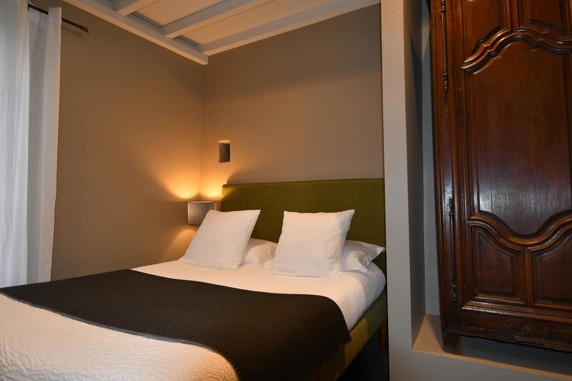 Hotel Domaine De Montboulard Soyaux Habitación foto